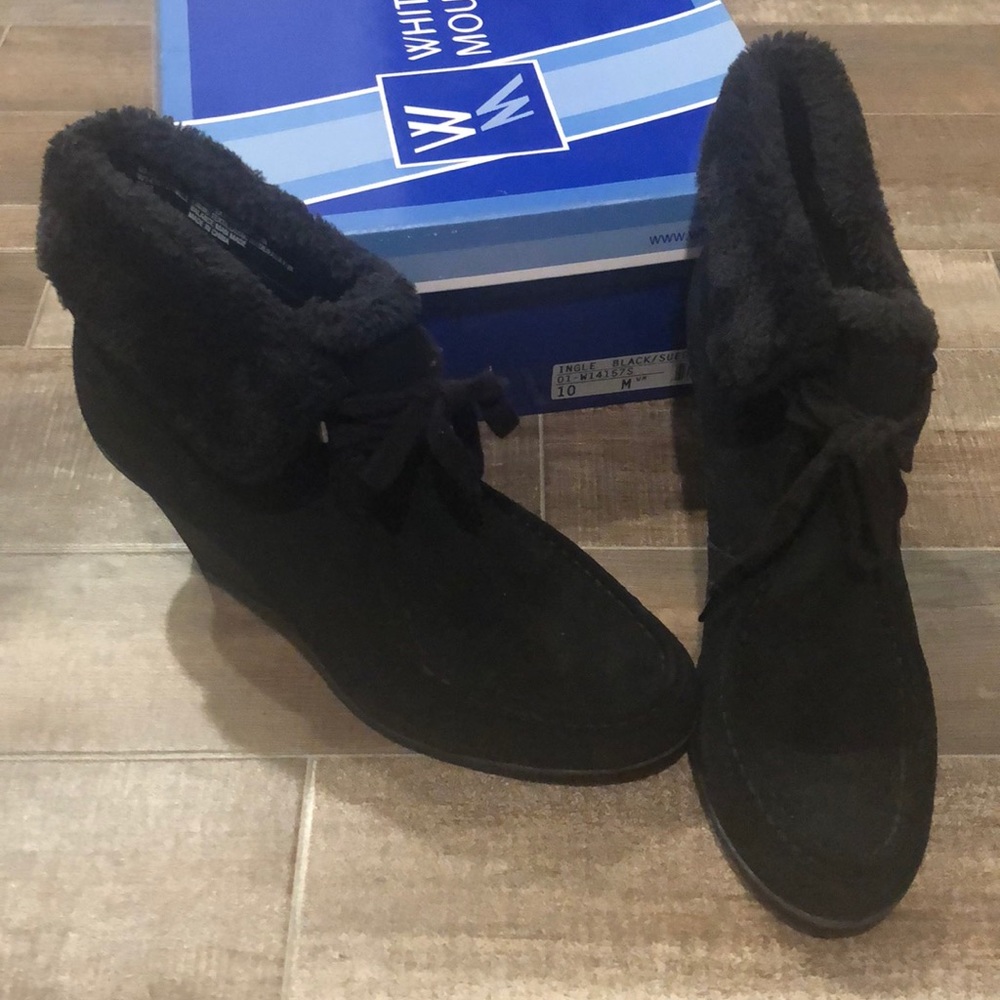 Black ankle booties